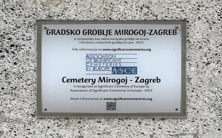 Mirogoj_Cemetery,_Zagreb_01 (1).jpg